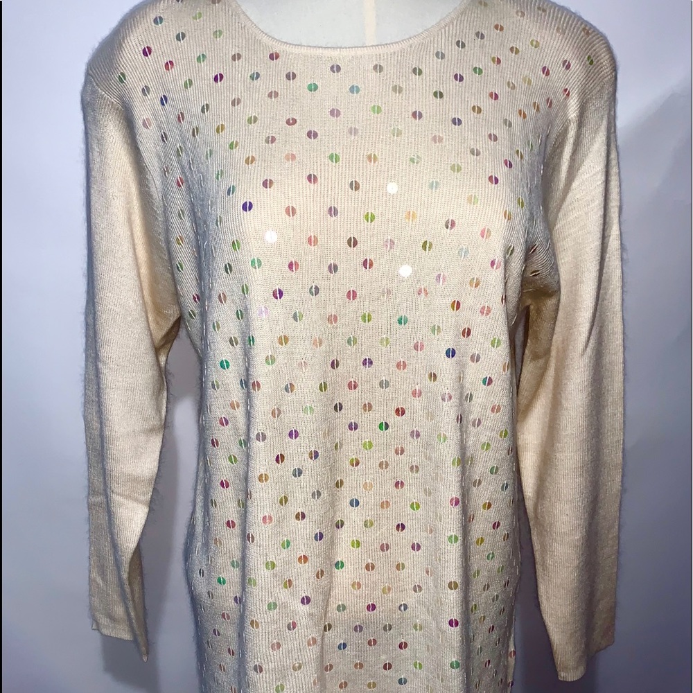 Crew neck off white sweater
